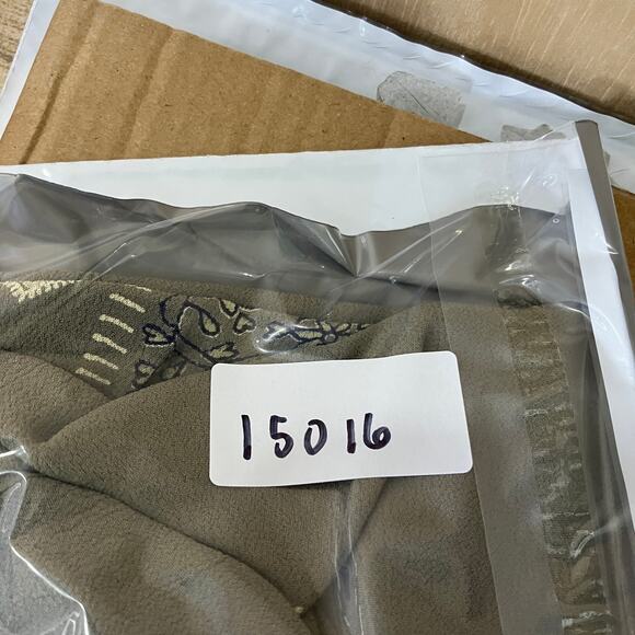 JM Collection Top Womens Size M Green Rayon Embroidered Hem Button Shirt - Picture 6 of 6